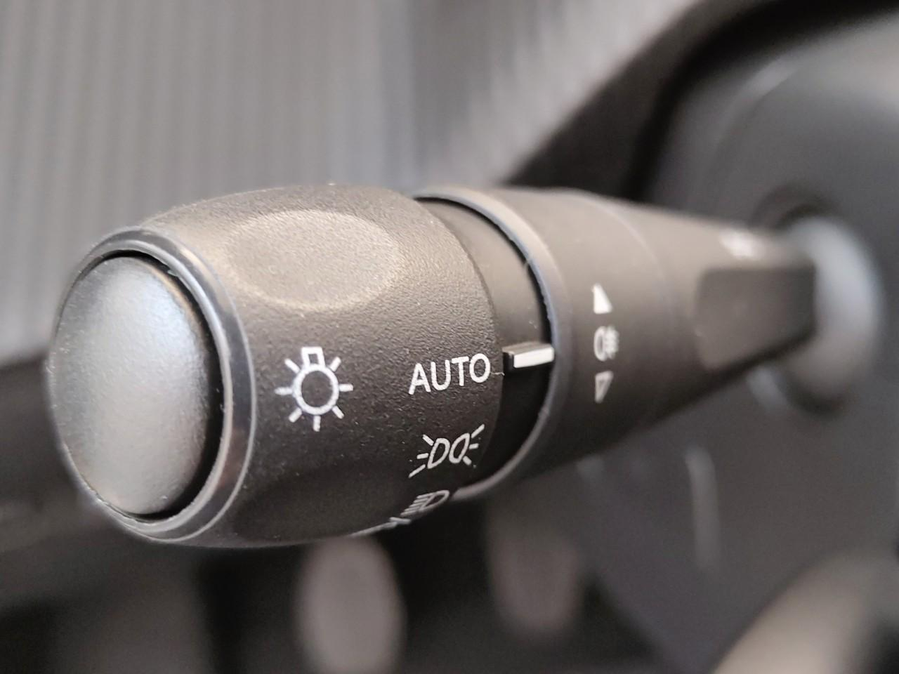 Peugeot 208 bluehdi 100 s&s bvm6 active — photo 23