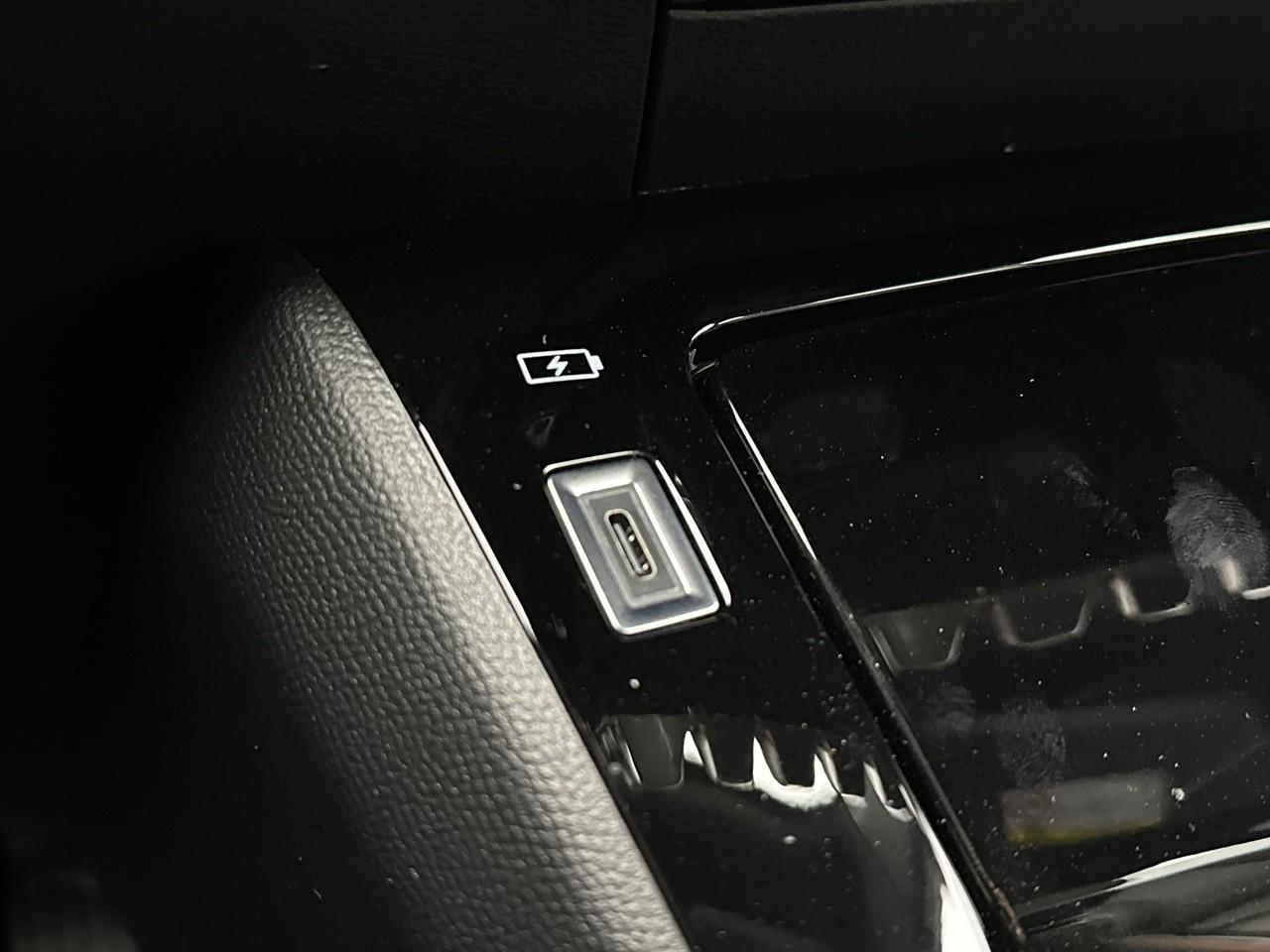 Peugeot 2008 100 s&s bvm6 allure — photo 29