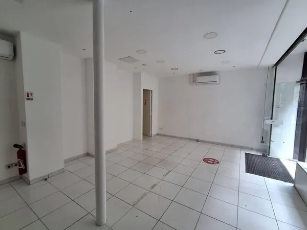 Local commercial 46 m²