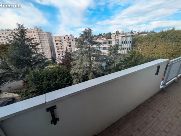 Appartement T3 lumineux 55,5 m² - balcon - parking - Fauriel