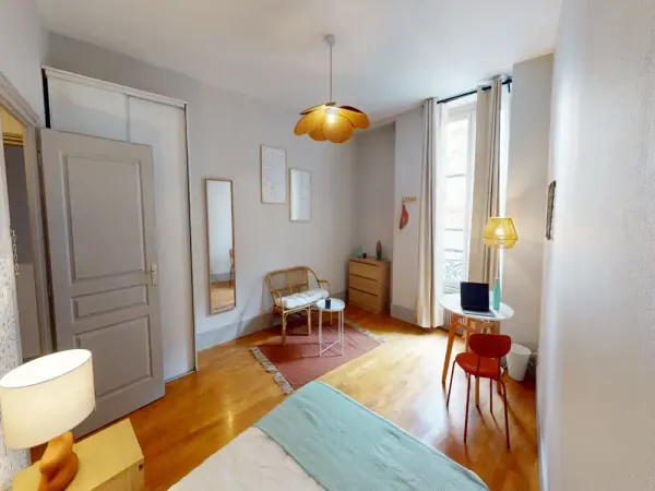 Loue chambre en colocation dans appartement
