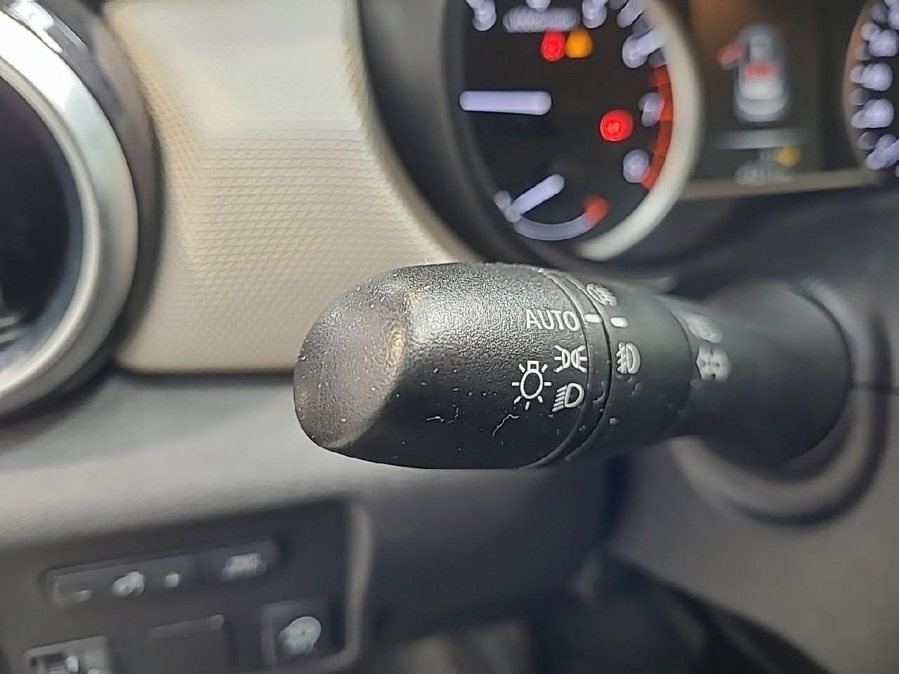 Nissan Micra ig-t 90 n-connecta — photo 20