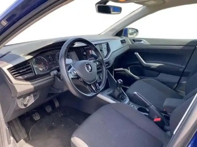 Volkswagen Polo business 1.0 80 s&amp;s bvm5 lounge — photo 9