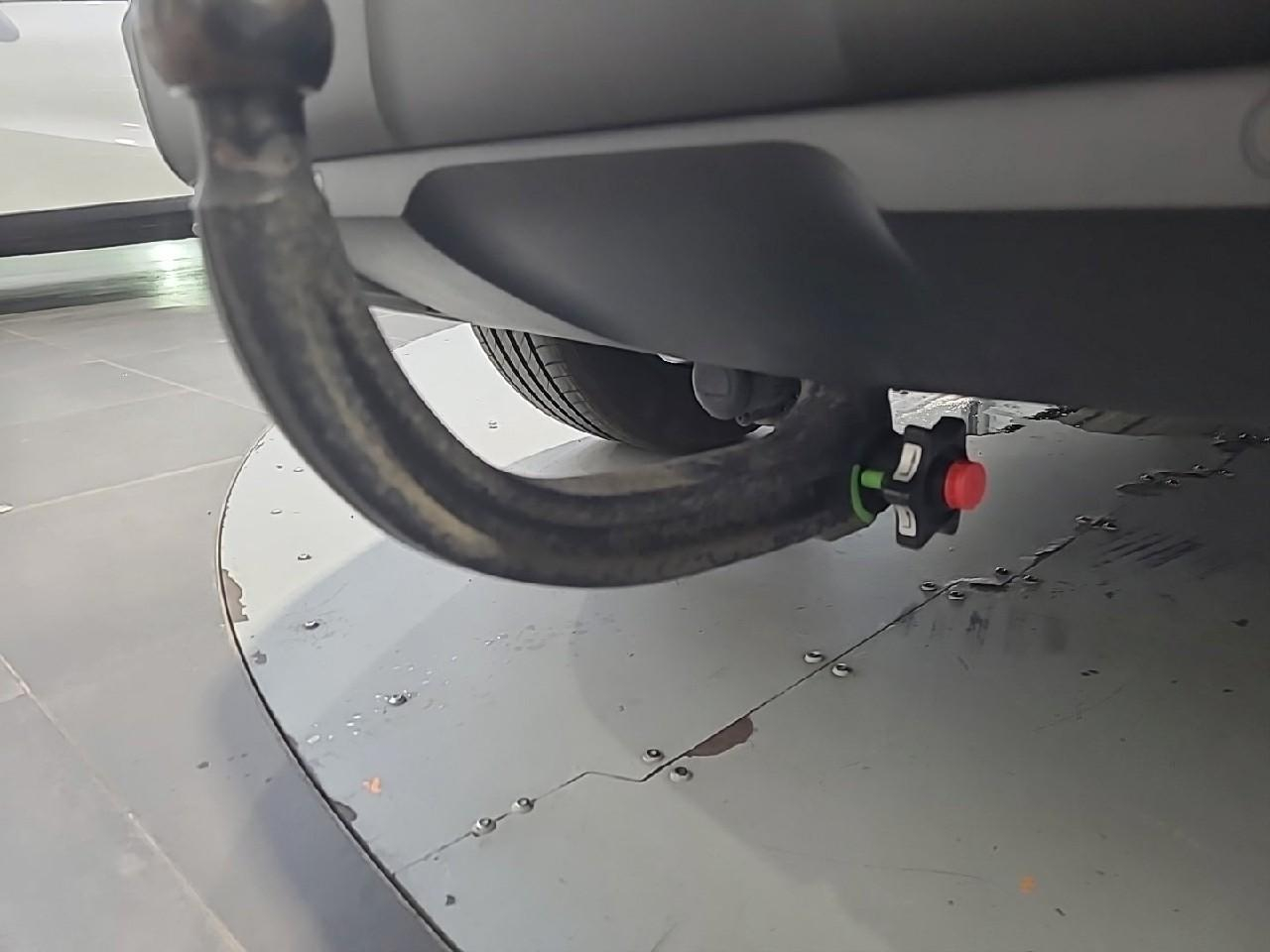 Peugeot 3008 puretech 130ch s&s eat8 gt — photo 18
