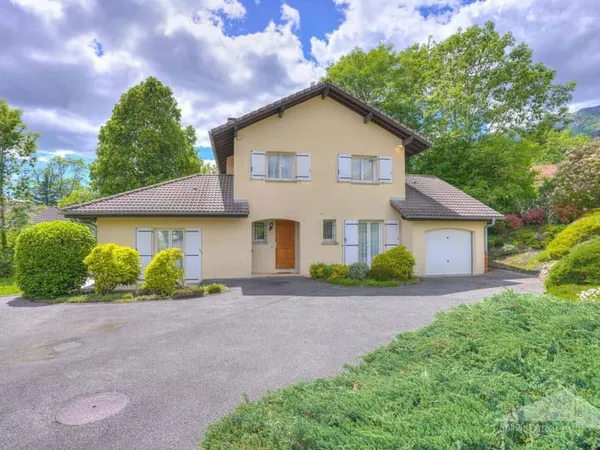 Maison 4 pièces 120 m²