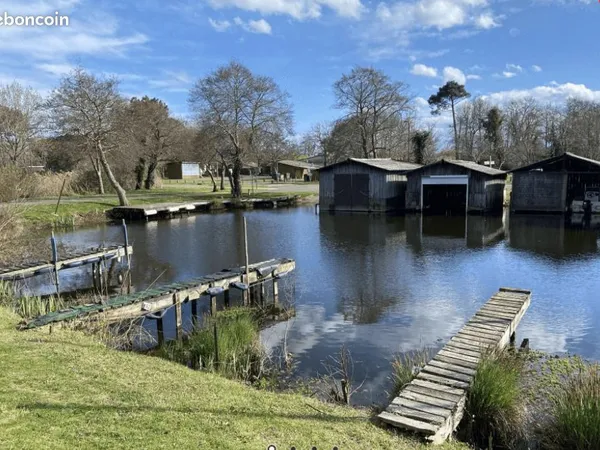 Terrain 300 m² Gastes