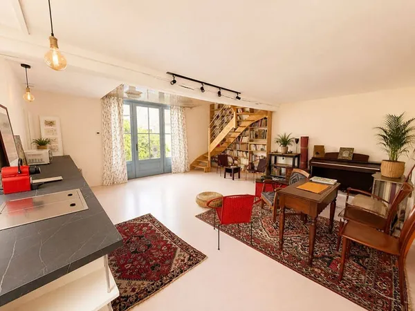 Maison 2 pièces 56 m²