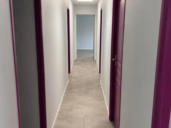 À LOUER - Site professionnel / Entrepôt / Bureaux à Mondonville (31)