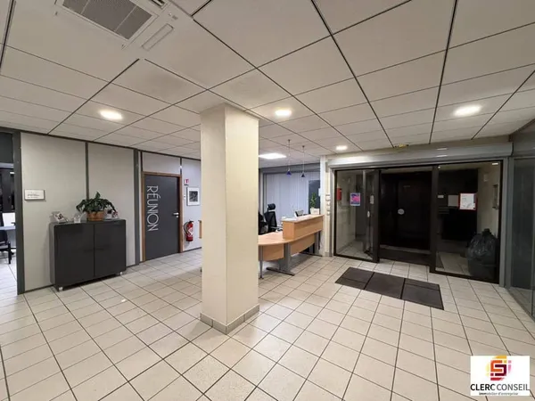 Bureaux 549 m²