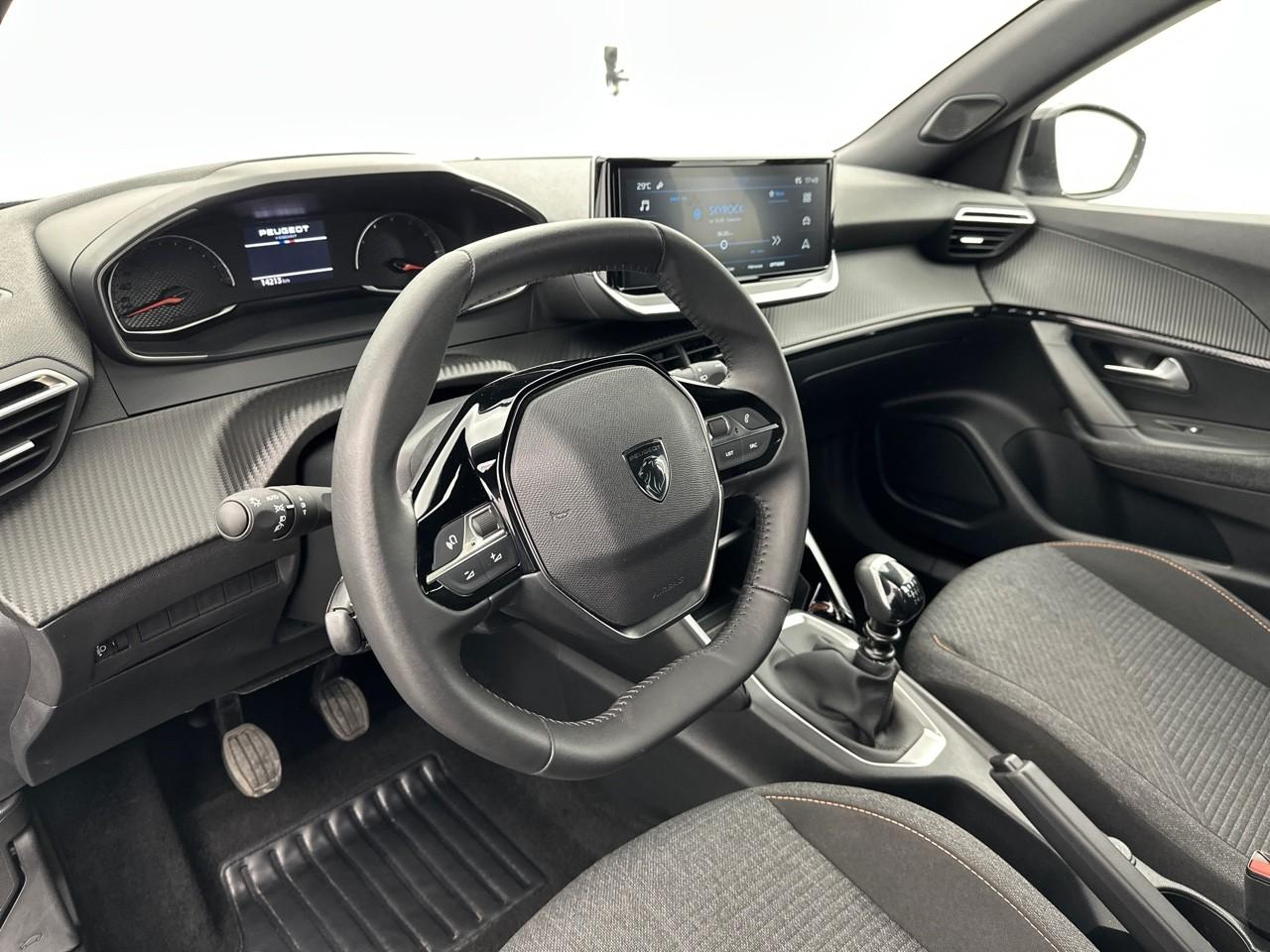 Peugeot 2008 100 s&s bvm6 style — photo 12