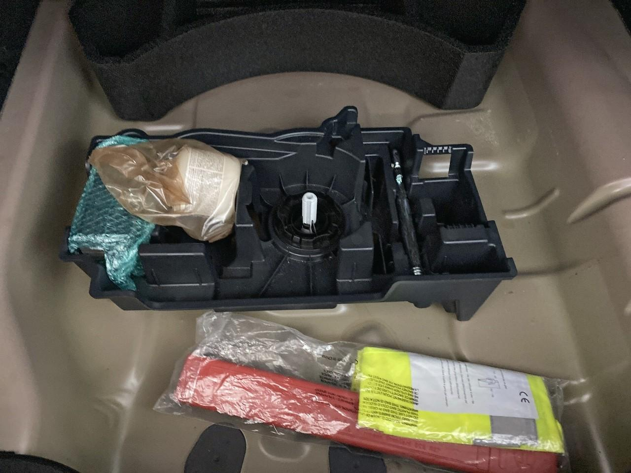 Citroën C4 X hybride 145 ch e-dcs6 max — photo 16