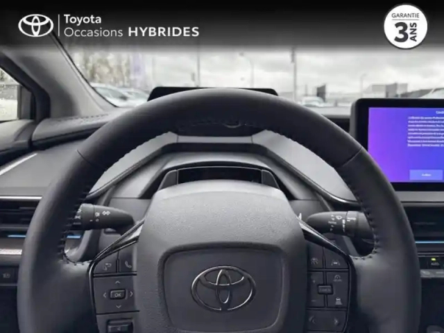 Toyota Prius rechargeable 2.0 hybride rechargeable 223ch design (sans toit panoramique) — photo 13