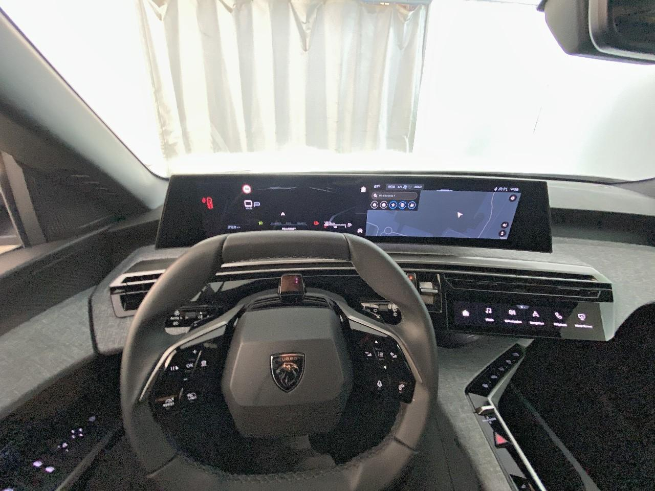 Peugeot 5008 hybrid 145 ch e-dcs6 allure — photo 12