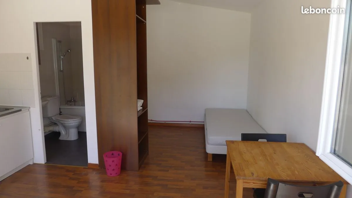Photo 1