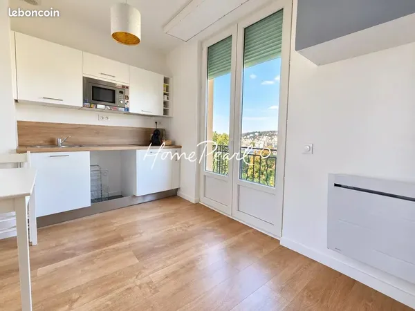 Studio 1 pièce 15 m²
