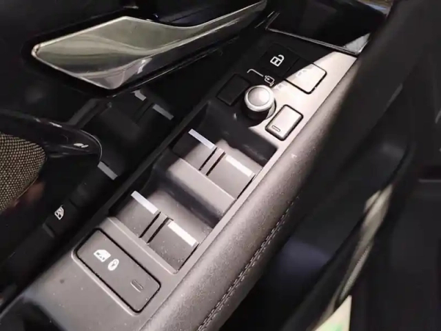 Land Rover Range Rover evoque mark i p300e phev awd bva8 — photo 20