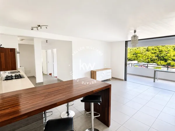 VIVRE SUR LES HAUTEURS DE PAPEETE : APPARTEMENT T3 DE STANDING ?