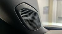 Peugeot 2008 1.2 PureTech 100ch S&S Allure — photo 27