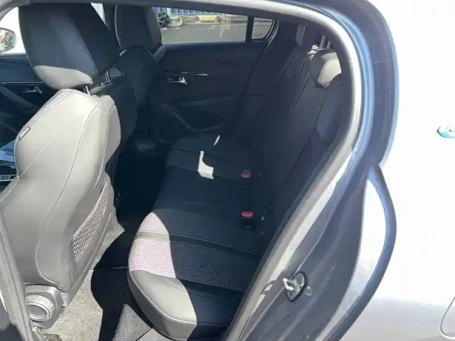 Peugeot 208 electrique 50 kwh 136ch — photo 7