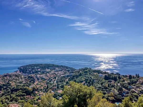 Villa 6 pièces 222 m²