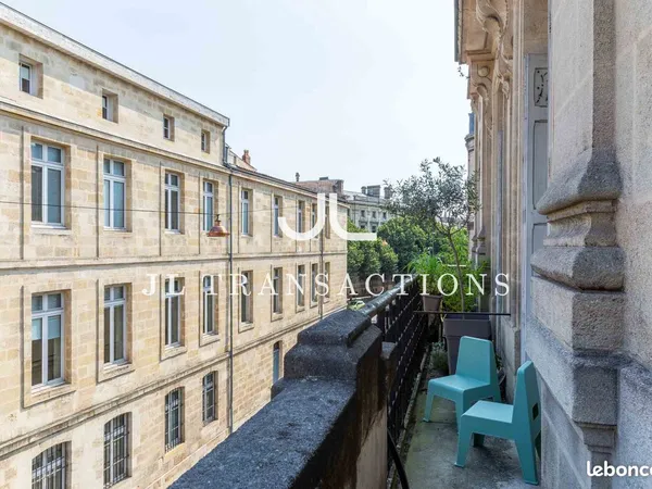 Appartement 3 pièces 84 m²