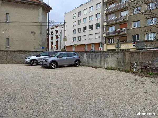 Parking dans résidence fermé - Rue Jean Perrot/Parc Paul Mistral