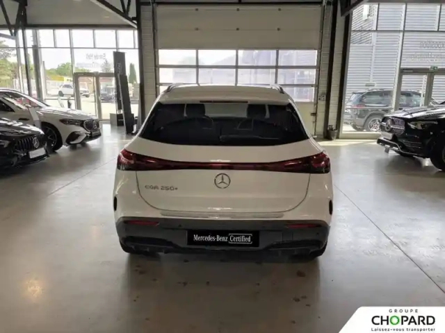 Mercedes Eqa 250+ — photo 34