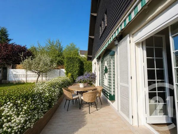 Appartement 6 pièces 131 m²