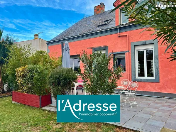 Maison 8 pièces 230 m²