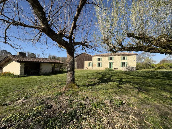 Villa 6 pièces 224 m²