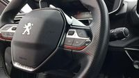 Peugeot 2008 1.2 PureTech 130ch S&S GT EAT8 — photo 17