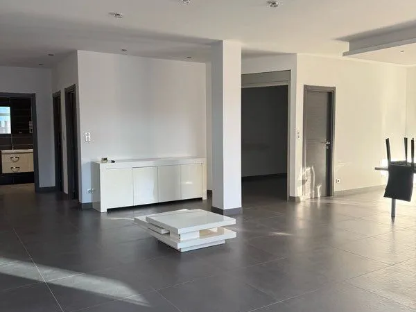 Appartement F4 VALENTIGNEY
