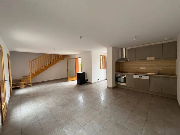 Maison 3 pièces 77 m²