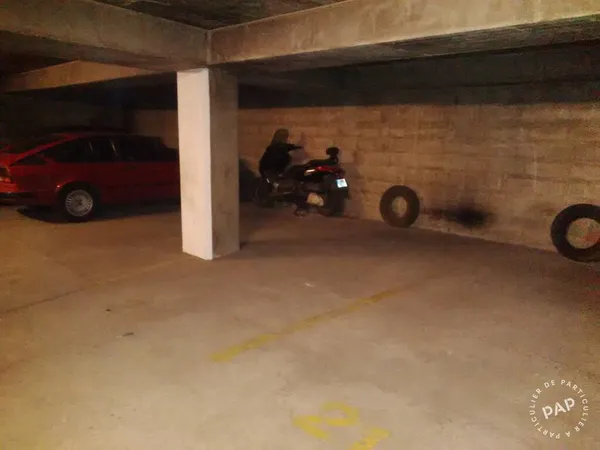 Garage/Parking