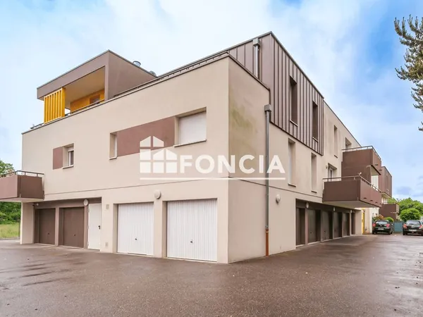 RICHWILLER, APPARTEMENT T3 - 56m² AVEC TERRASSE, GARAGE ET PARKING