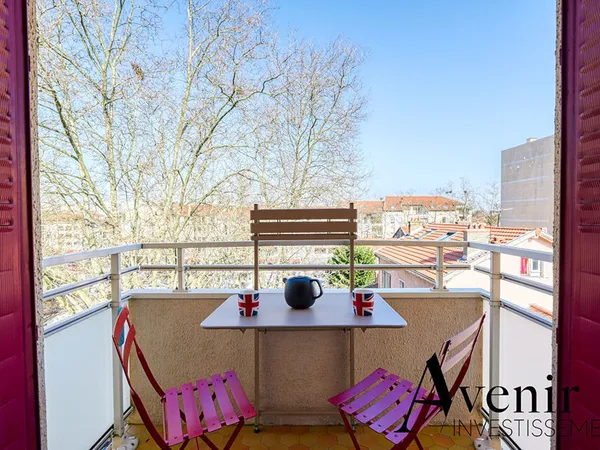 Lyon 5 Point Du Jour - Appartement T3 de 68m2 - étage élevé avec balcon