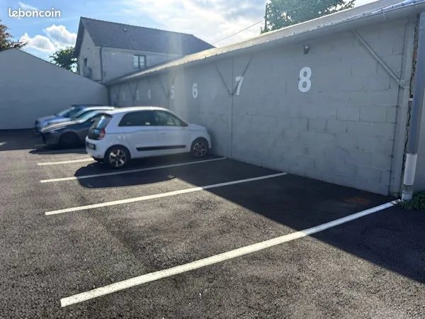 Places de parking à louer