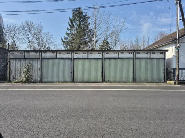 Stationnement Location Ferrière-la-Grande   30€