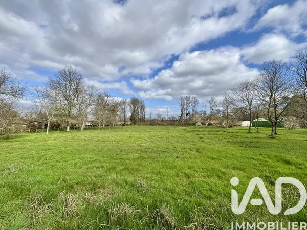 Terrain 3021 m²