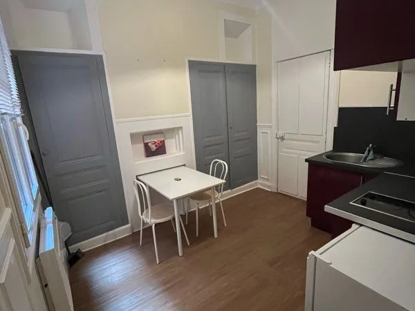 T1 meublée avec balcon centre ville pour 595 euros
