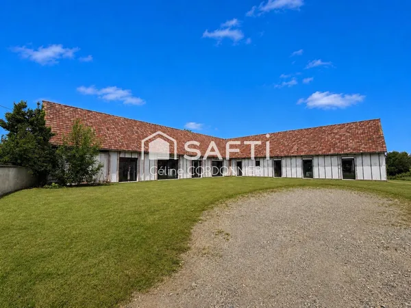 Exclusivité : 200 m² à aménager selon vos envies