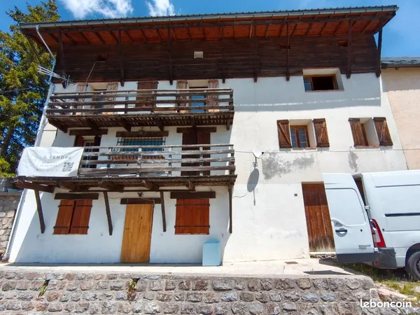Appartements/chalet 5 chambres à rénover