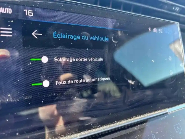 Peugeot 308 hybrid 145 e-dcs6 — photo 19