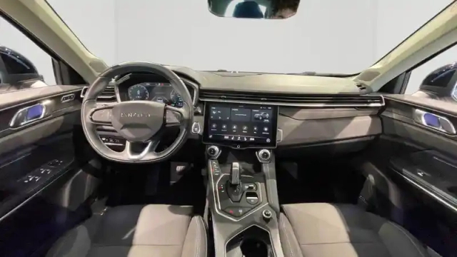 Lynk&Amp;Co 01 1.5 phev 261 ch dcth7 — photo 6