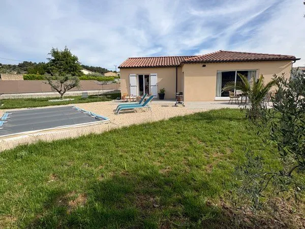 Maison récente avec piscine et vue dégagée - Calme absolu