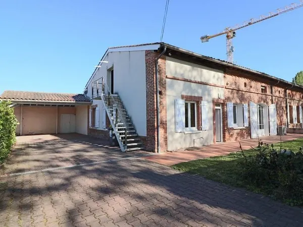 Maison 12 pièces 420 m²
