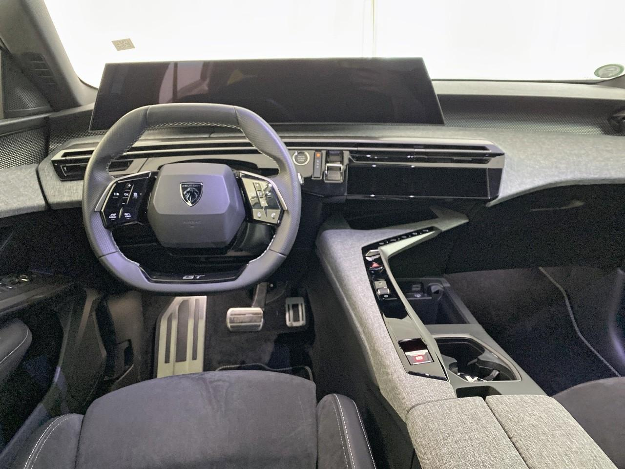Peugeot 3008 electrique 210 ch 73 kwh gt — photo 8