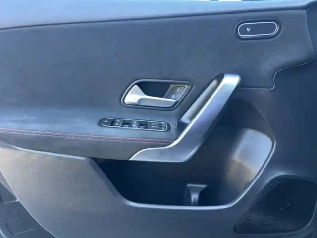 Mercedes Classe A 180 d amg line — photo 16