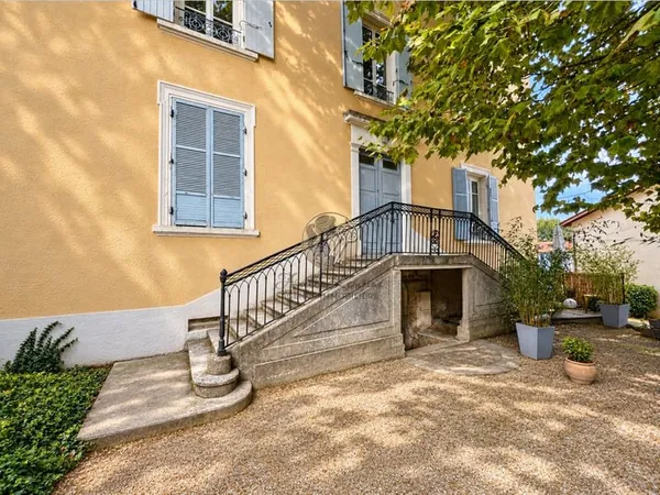 Appartement de charme de 66 m2 en duplex dans une propriété
