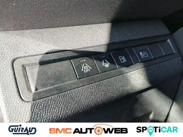 Peugeot 3008 hybrid 225 e-eat8 — photo 36